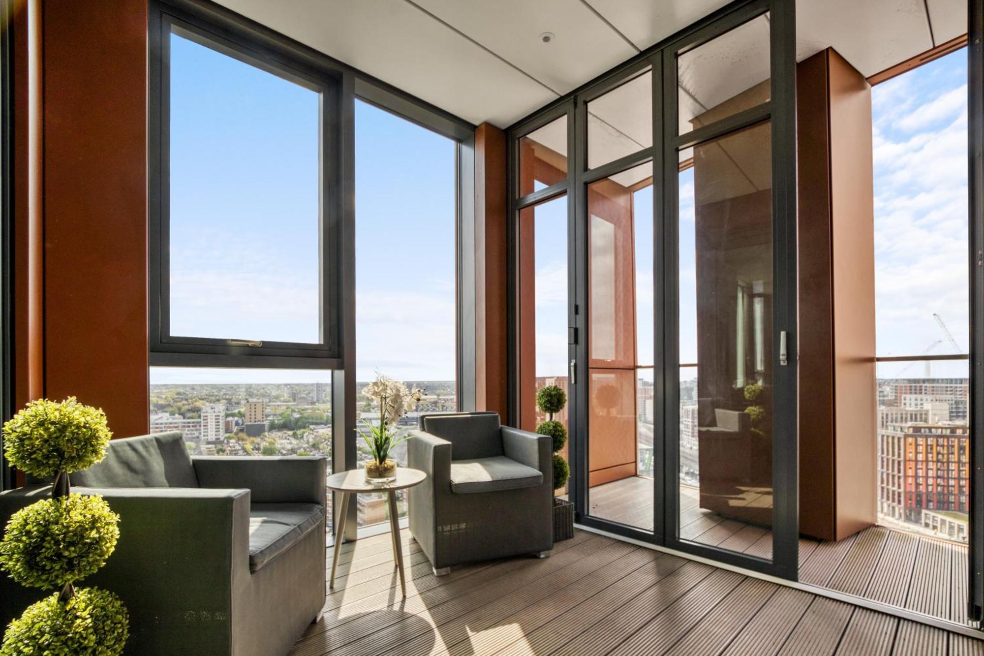 Апартаменты Stunning 360º View Luxurious Penthouse Лондон Экстерьер фото